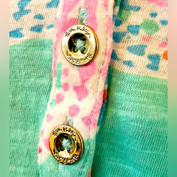 Lilly Pulitzer Essie Top in Minty Fresh Fansea Shells XS - Picture 2 of 5